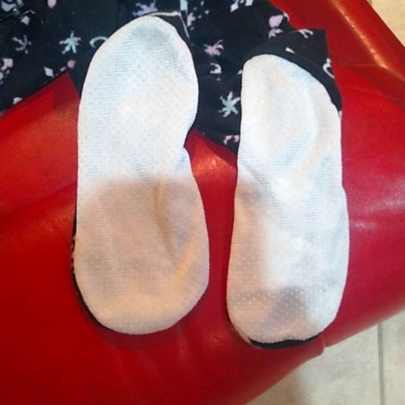 Katnap Black with Skulls with Bows Onzie - Picture 11 of 12